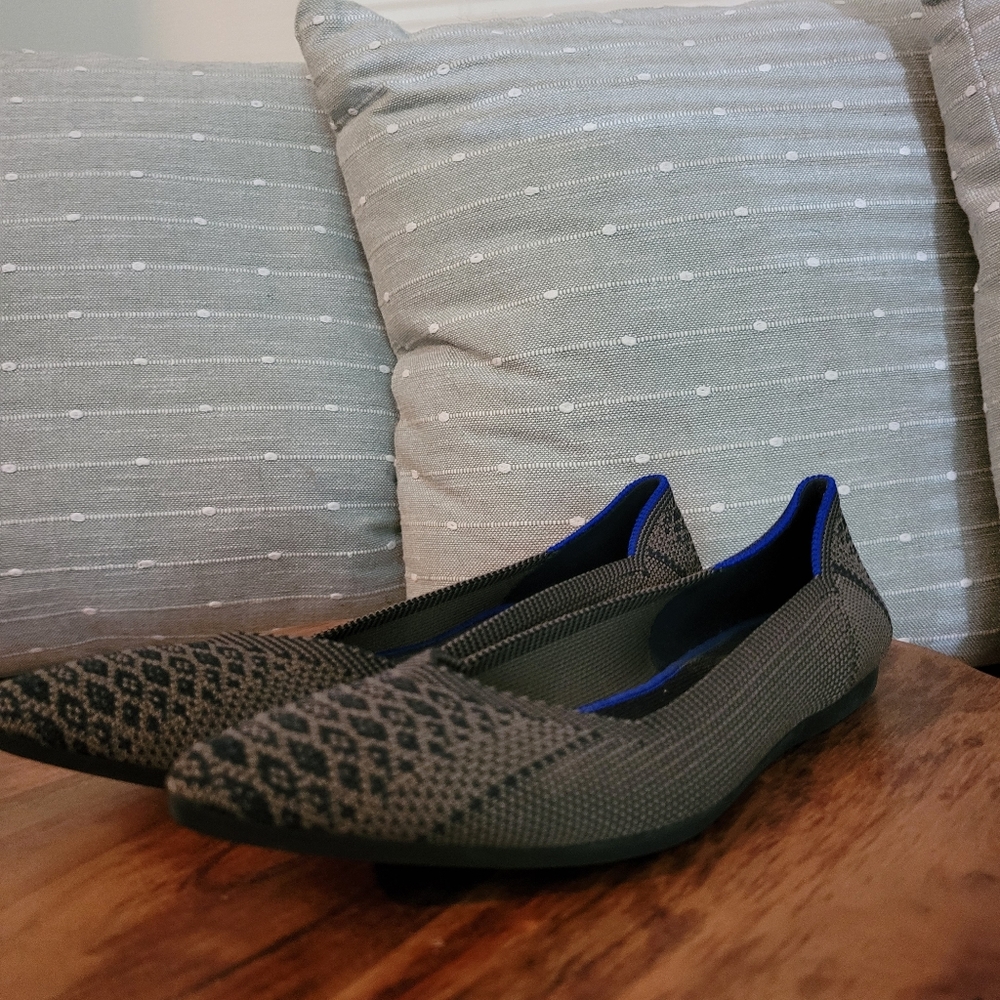 Rothys Retired Walnut Python Point Flats Sz 7 - image 2